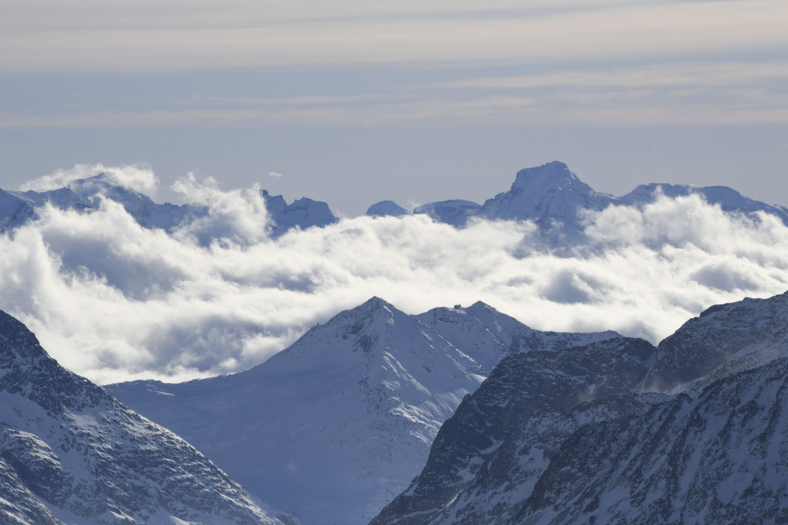 旅行心願解鎖，無比震撼的雪白冰川山巒｜瑞士少女峰
