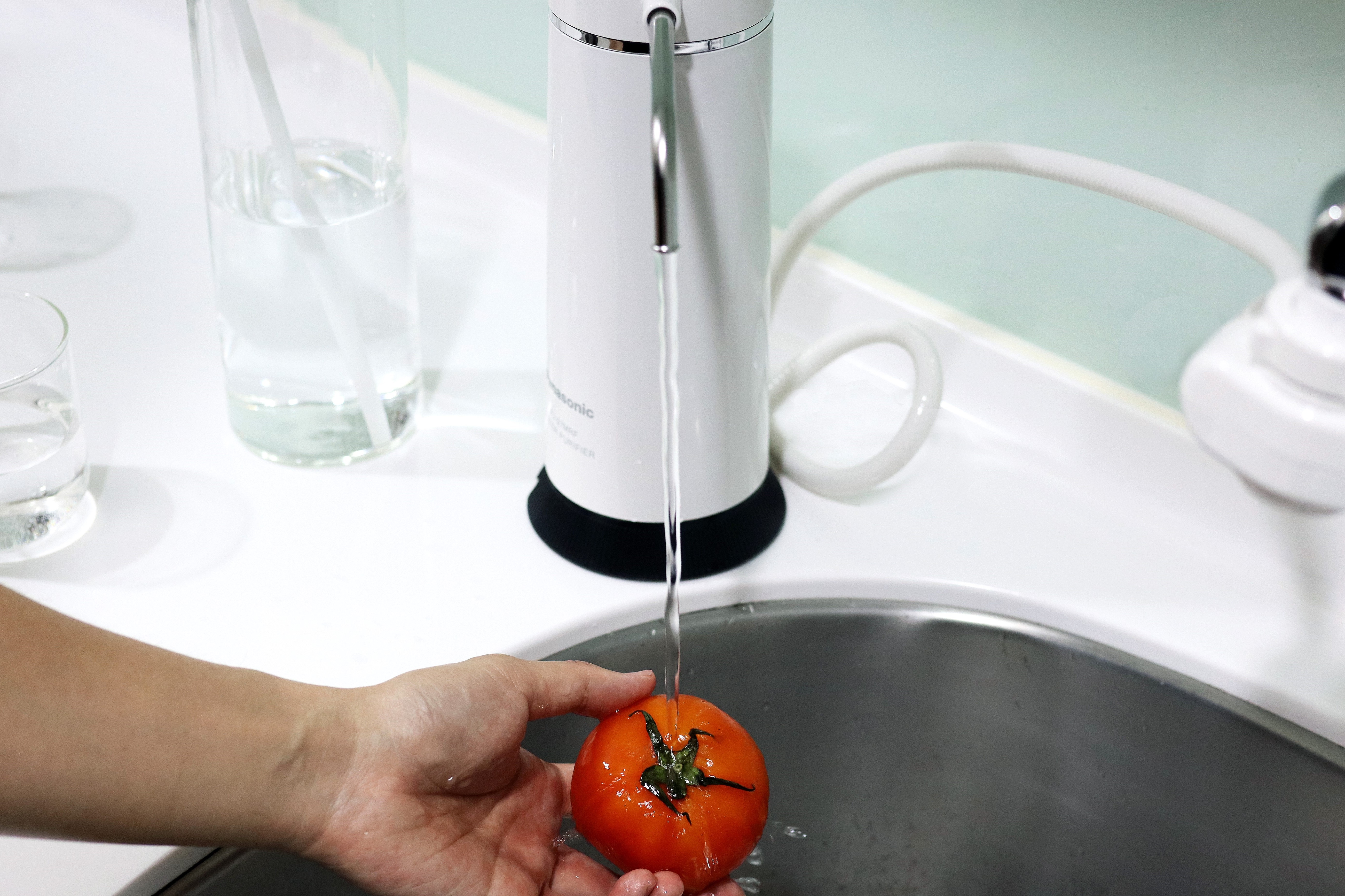小資也能追求生活質感，日本製Panasonic桌上型淨水器PJ-37MRF把關好水更安心