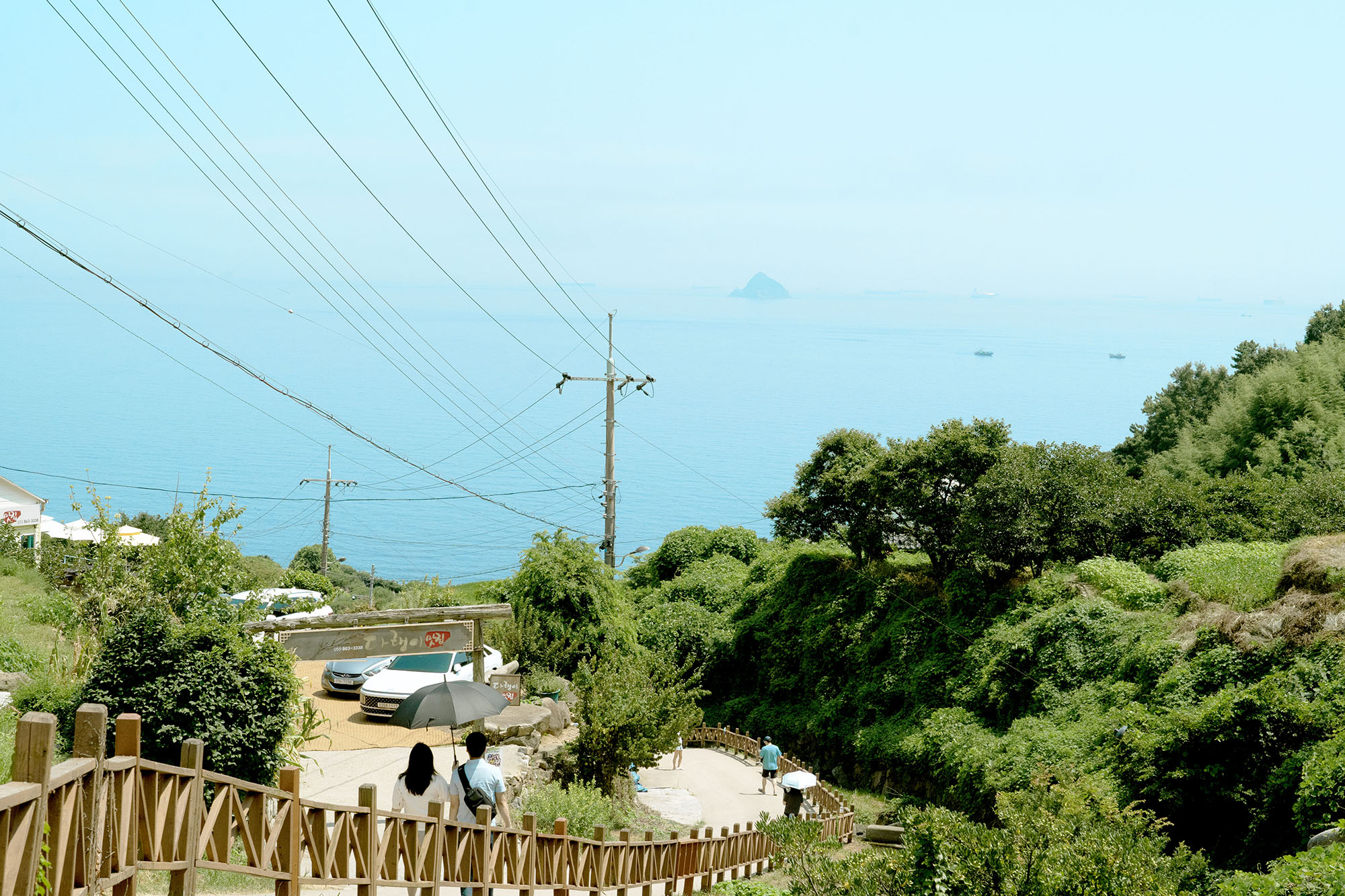 出國讓遠傳原號漫遊帶路，使旅行上網暢行無阻｜吃到飽方案$99起/天