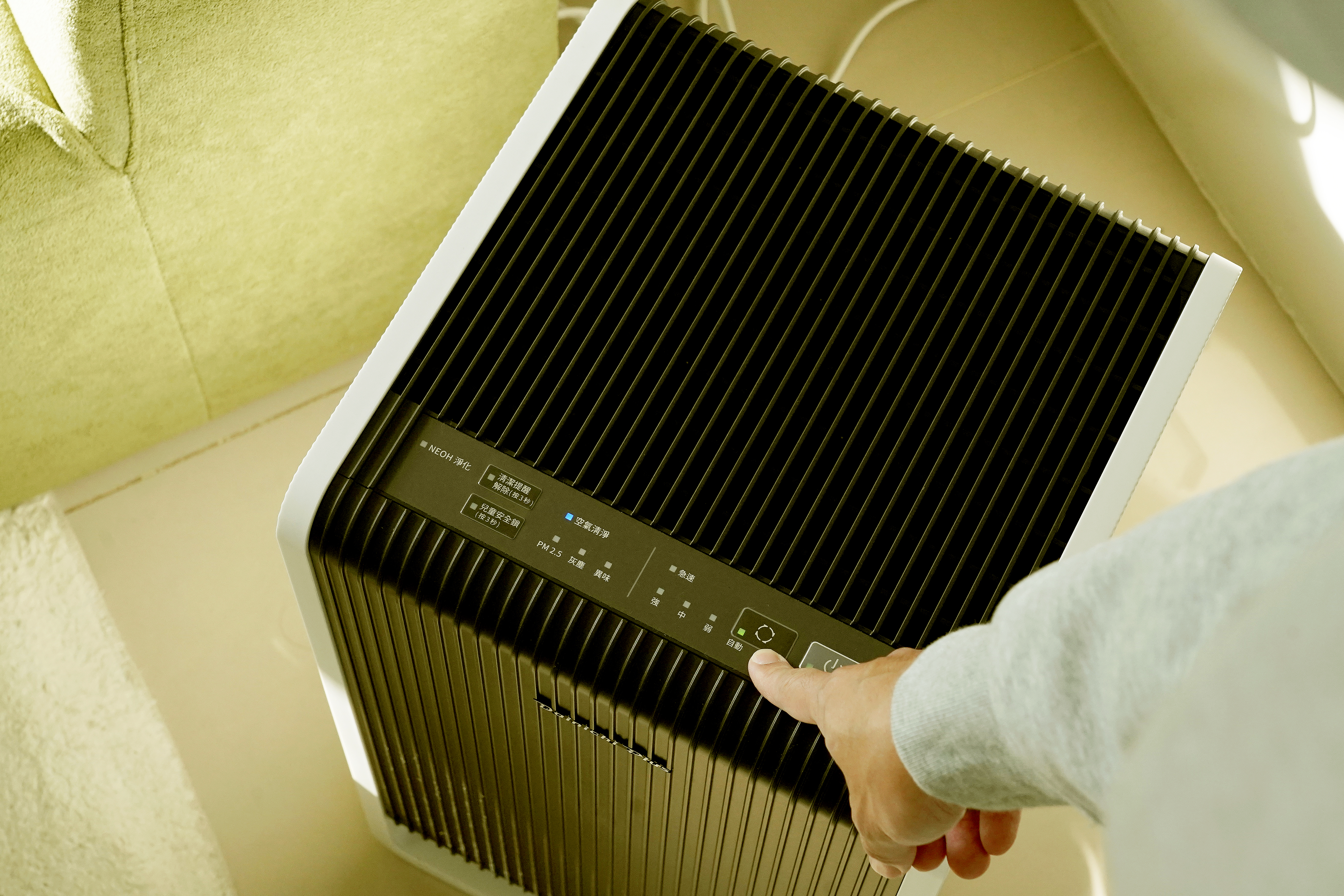 在家感受靜謐的日式清淨｜大日 Dainichi HYBRID混合式空氣清淨機